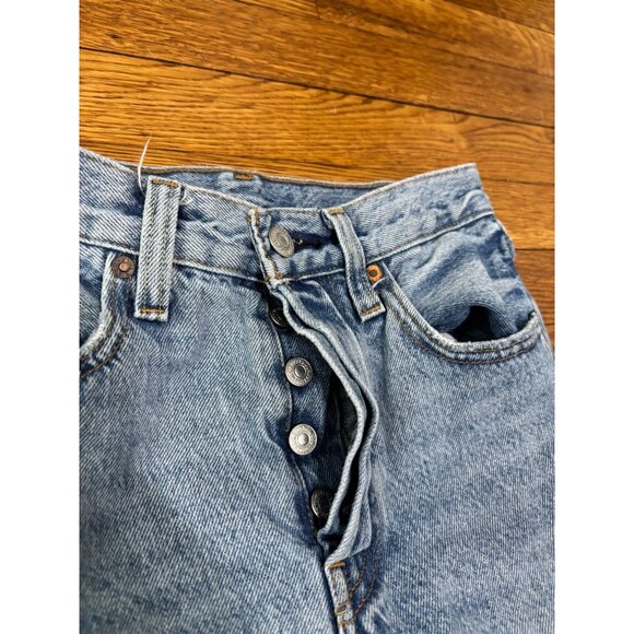 Levis 501 S Skinny Button Fly Dark Wash Blue Denim Jeans Womens Size 24 (24x27) - Picture 3 of 8